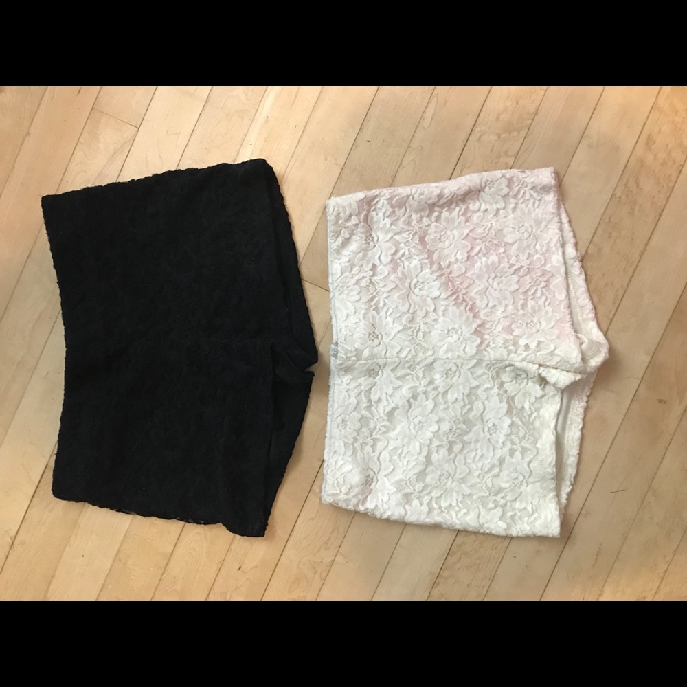 Lace millennium shorts